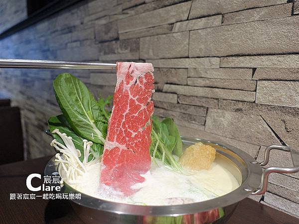 纓風鍋物-盛和牛肉盤-安格斯翼板牛1(台南安平火鍋).jpg