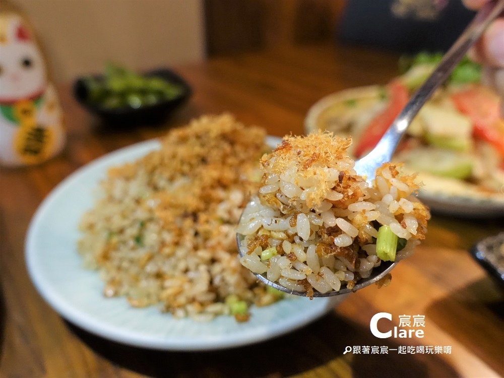 嘉義福芳酒食-鮭魚鬆炒飯2.JPG