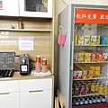 億家具批發倉庫(高雄店)-免費飲料.咖啡.點心.JPG