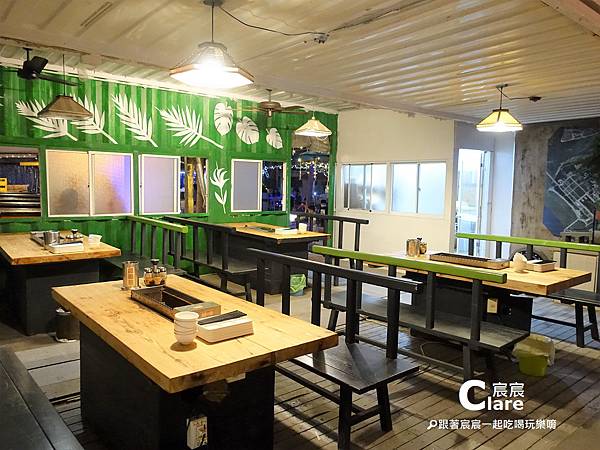 台南安平請上桌海鮮燒烤餐廳-室內用餐環境.JPG