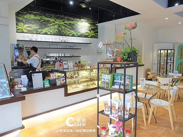 店內用餐環境-阿信巧克力農場(台南店)-台南中西區下午茶甜點推薦.JPG