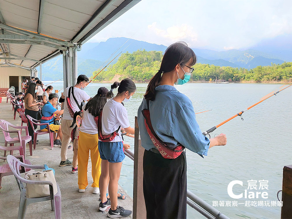 曾文水庫觀光遊艇搭船-嘉義大埔旅遊-曾文水庫嘉義一日遊行程推薦-釣魚平台6.jpg