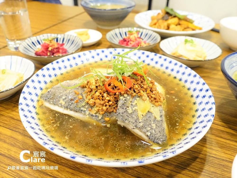 豆酥金目鱸魚-日寧餐廳-台南東區美食-崇善路餐廳推薦.台南市立文化中心旁2.JPG