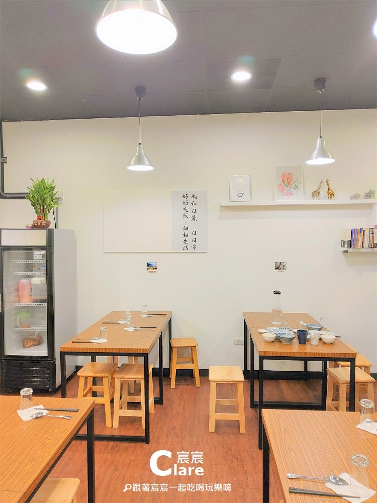 店內用餐環境-日寧餐廳-台南東區美食-崇善路餐廳推薦.台南市立文化中心旁4.jpg