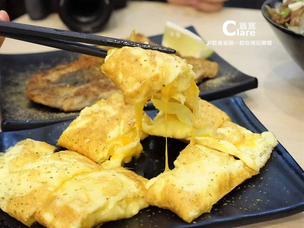 小菜-起司玉子燒-敲之助鉄板焼き牛丼洋食-台南東區美食.台南東區平價百元鐵板燒推薦.南紡夢時代周邊美食推薦.JPG