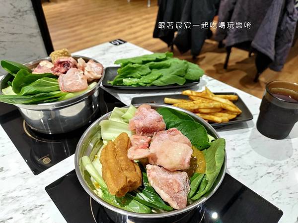 上河野鍋物(仁德旗艦店)-台南仁德火鍋.仁德美食推薦.自助吧吃到飽.奇美博物館周邊美食推薦24(咖哩牛奶鍋ft.雞肉).jpg