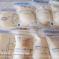 母乳含袋總重約:1310g