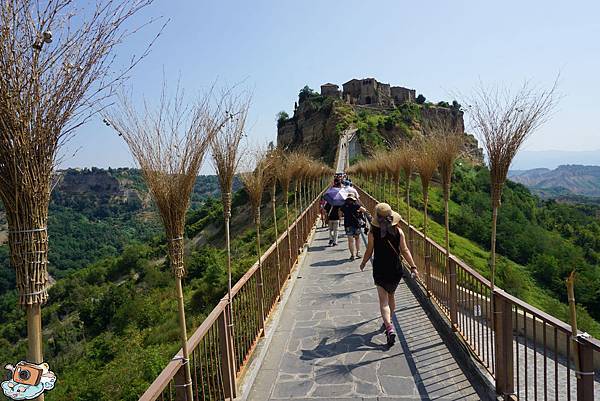 義法13日(Civita di Bagnoregio)