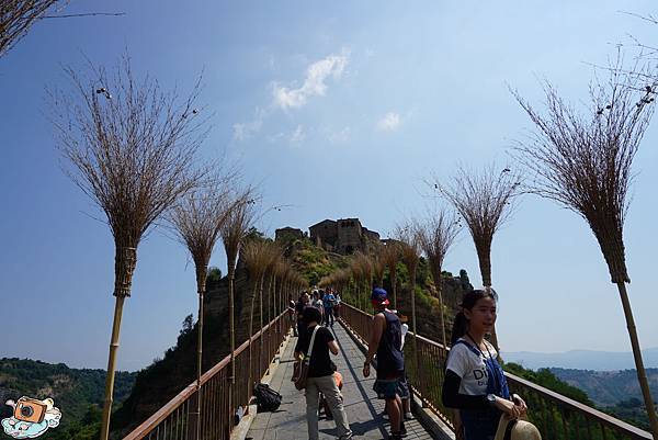 義法13日(Civita di Bagnoregio)