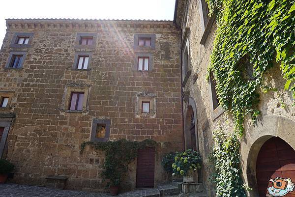 義法13日(Civita di Bagnoregio)