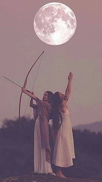 moon goddess.jpg