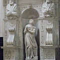 聖彼得鐵鍊教堂中米開朗基羅雕刻作品