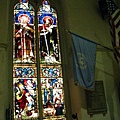 三一及聖菲利普大主教教堂內部彩繪玻璃