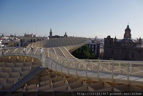 Metropol Parasol--德國建築師 Jürgen Mayer Hermann的驚世傑作