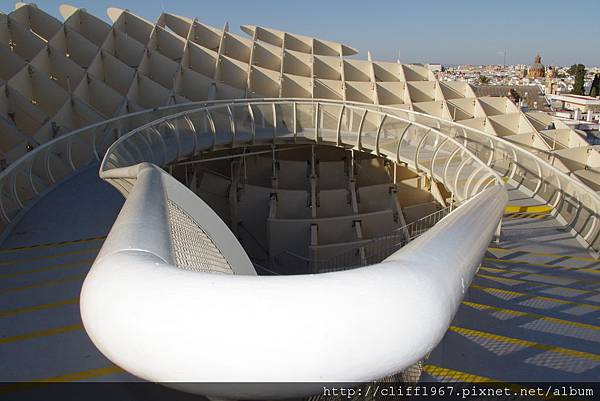 Metropol Parasol--德國建築師 Jürgen Mayer Hermann的驚世傑作