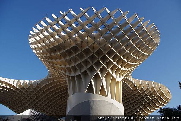 Metropol Parasol--德國建築師 Jürgen Mayer Hermann的驚世傑作