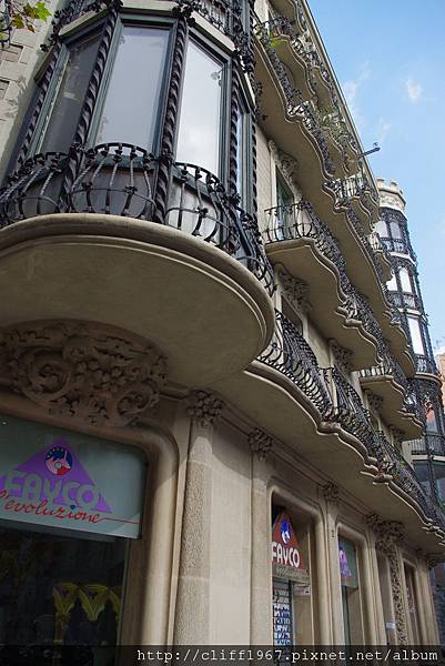 新藝術風格的建築