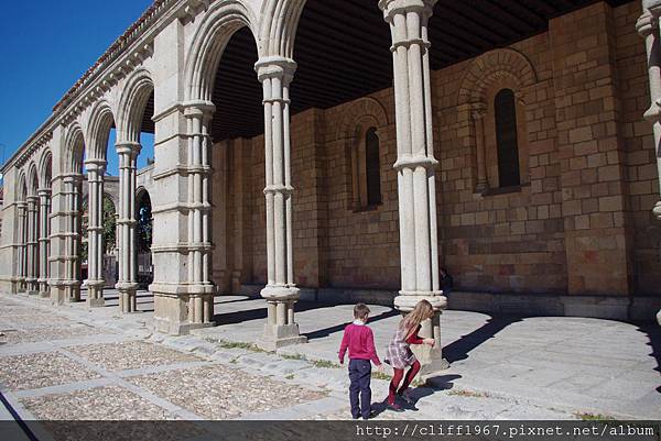 聖文生教堂Basilica de los Santos Hermanos Mártires, Vicente, Sabina y Cristeta