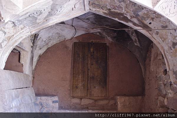 原本是拜火教聖殿,改建成清真寺