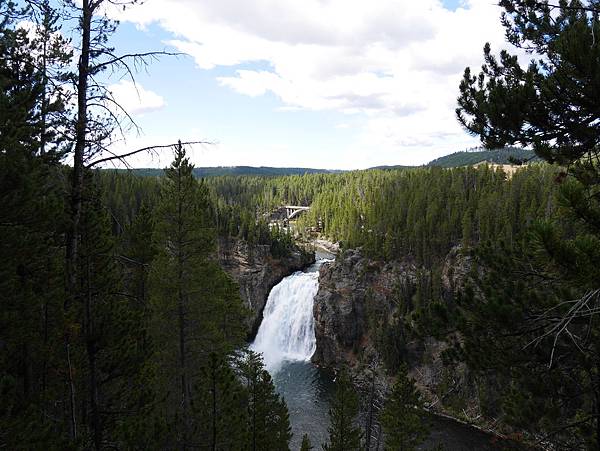 P1000780upper fall.JPG P1000780upper fall.JPG