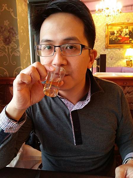 2016-11-05 12.55.28.jpg