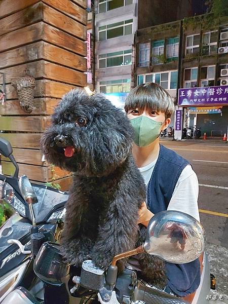 Kaniva卡咪哇寵物食品全齡犬-雞.鮪.米配方,讓咕少享受 Kaniva卡咪哇寵物食品全齡犬-雞.鮪.米配方,讓咕少享受