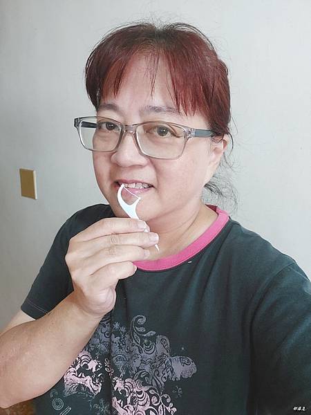 歐可麗oral clean 雙線細滑牙線棒讓我擁有潔淨完美的