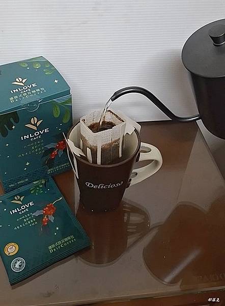 INLOVE Café濾掛式咖啡方便沖泡，每一杯都馥郁芬芳唇