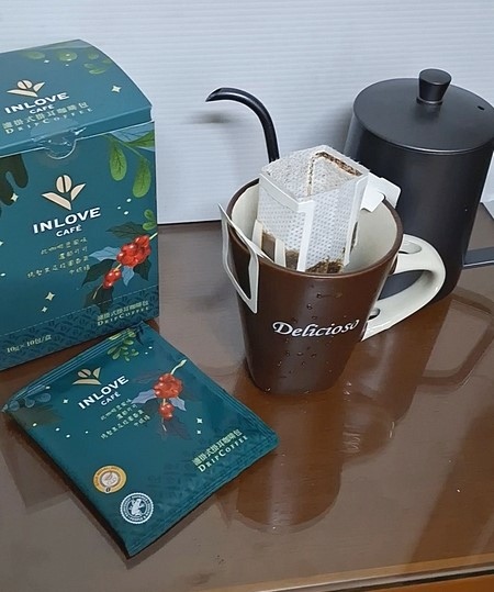 INLOVE Café濾掛式咖啡方便沖泡，每一杯都馥郁芬芳唇
