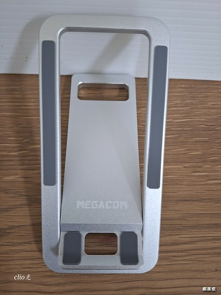 MEGACOM0.5cm超薄可折疊金屬手機架，鋁合金輕巧好用