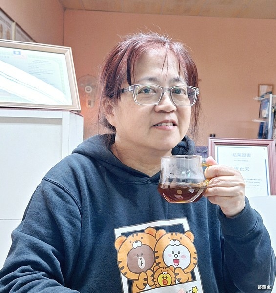 宜龍EILONG日初咖啡禮盒～奢華金醇萃手沖壺組＋聚香咖啡杯