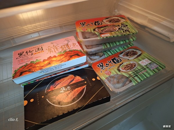 黑竹園堅持用40年的老滷汁製作出芳香四溢滋味難忘的好吃滷味（