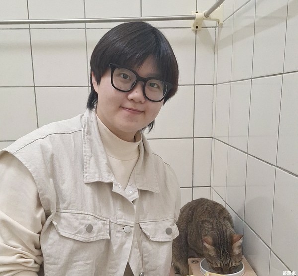 （貓咪開箱）Sheba®希寶鮮肉慕斯主食罐滿足貓咪味蕾（貓咪