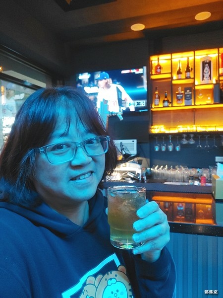 海神弄局餐酒吧板橋旗艦店3小時無限暢飲+包廂歡唱3小時等