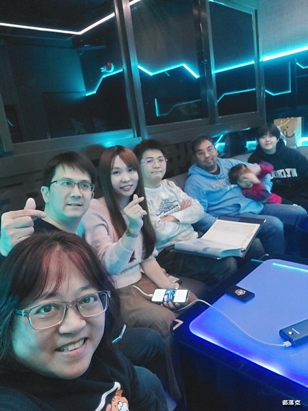 海神弄局餐酒吧板橋旗艦店3小時無限暢飲+包廂歡唱3小時等