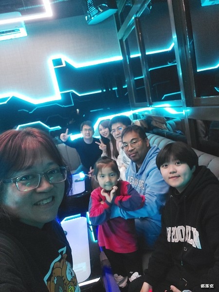海神弄局餐酒吧板橋旗艦店3小時無限暢飲+包廂歡唱3小時等