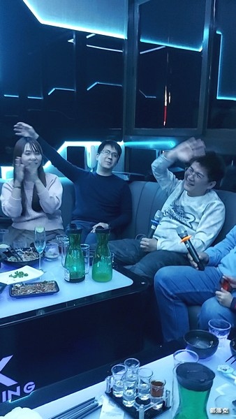 海神弄局餐酒吧板橋旗艦店3小時無限暢飲+包廂歡唱3小時等