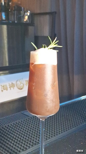海神弄局餐酒吧板橋旗艦店3小時無限暢飲+包廂歡唱3小時等
