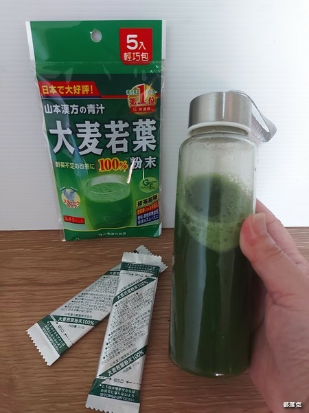 全家新上市山本漢方大麥若葉青汁一杯讓你輕暢纖,全家也能買 全家新上市山本漢方大麥若葉青汁一杯讓你輕暢纖,全家也能買