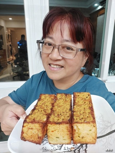 蛋就醬時尚輕食限定垂涎含淚香蒜奶油金磚，香濃酥柔讓我愛不