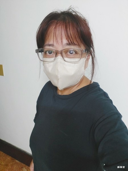 郡昱口罩是全家人的口罩，3D成人立體口罩親膚材質適合長時間配