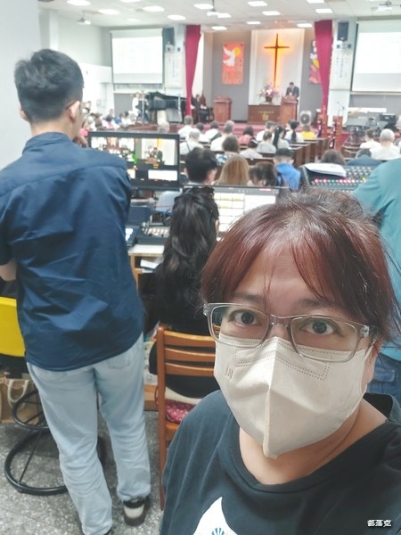 郡昱口罩是全家人的口罩，3D成人立體口罩親膚材質適合長時間配