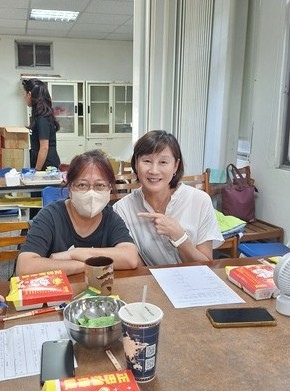 郡昱口罩是全家人的口罩，3D成人立體口罩親膚材質適合長時間配