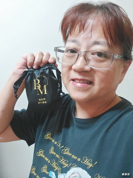 鉑金潤讓我煥亮新生安心逆齡，二代更加緊實抗老安瓶旅行套組(敏