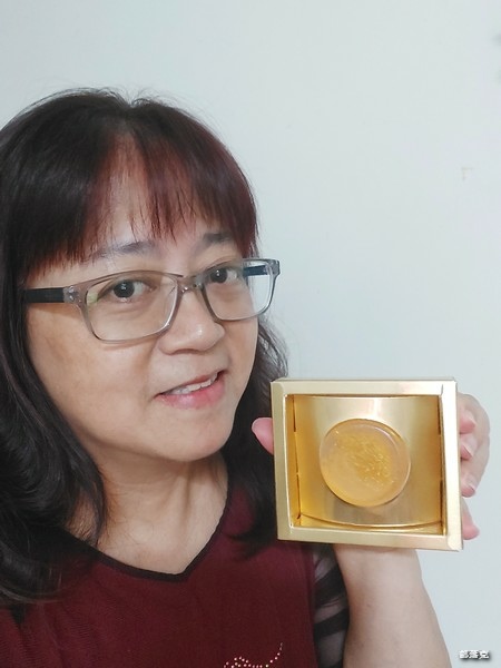 紅豆杉潔淨皂，24K純金箔，保濕、提亮、細緻，洗臉、卸妝、全