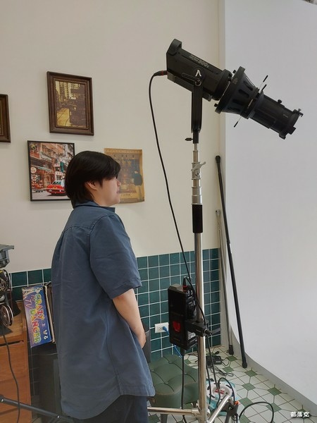 咕少拍出＂心＂高度，星期四吃紅蘿蔔寵物攝影，專業有看頭