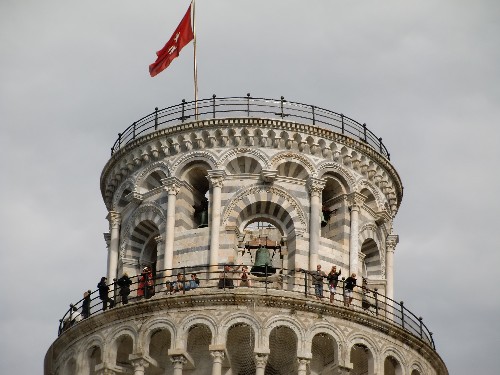 斜塔(Torre Pendente)