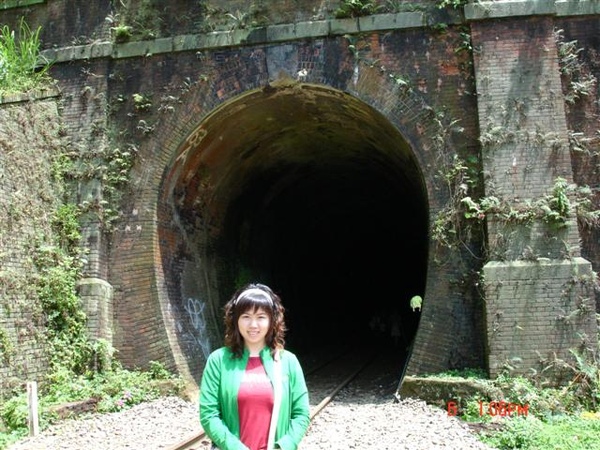 綠色隧道.1.J