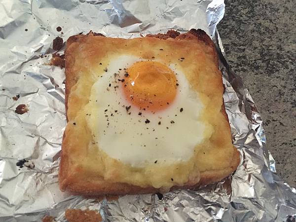 cheesy egg toast (5).jpg