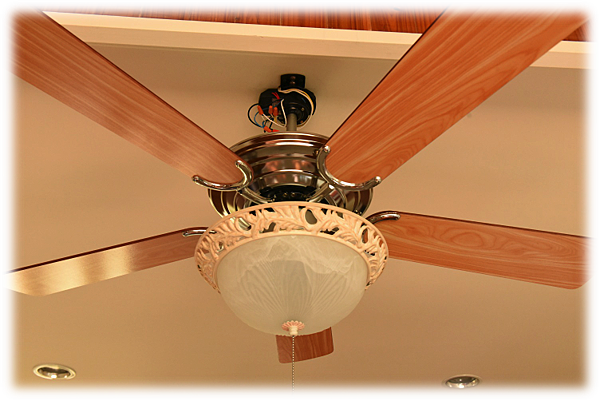 吊扇燈01.png 吊扇燈01.png